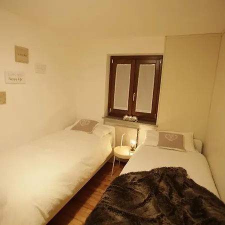 2br Terrace Mont Blanc View & Parking Courmayeur